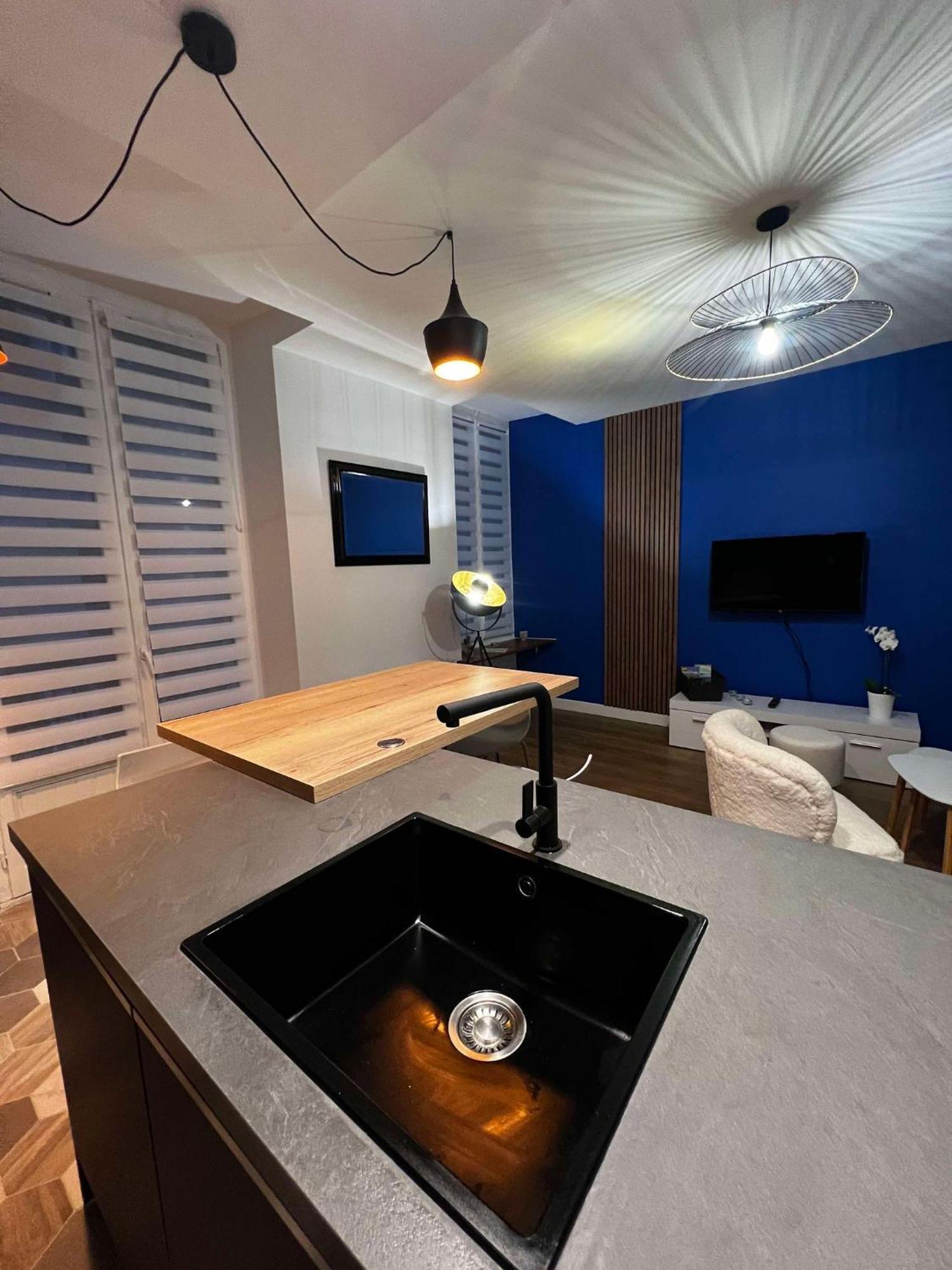 Appartement Le Flamboyant - Wifi - Central - Cosy Aix-les-Bains Dış mekan fotoğraf