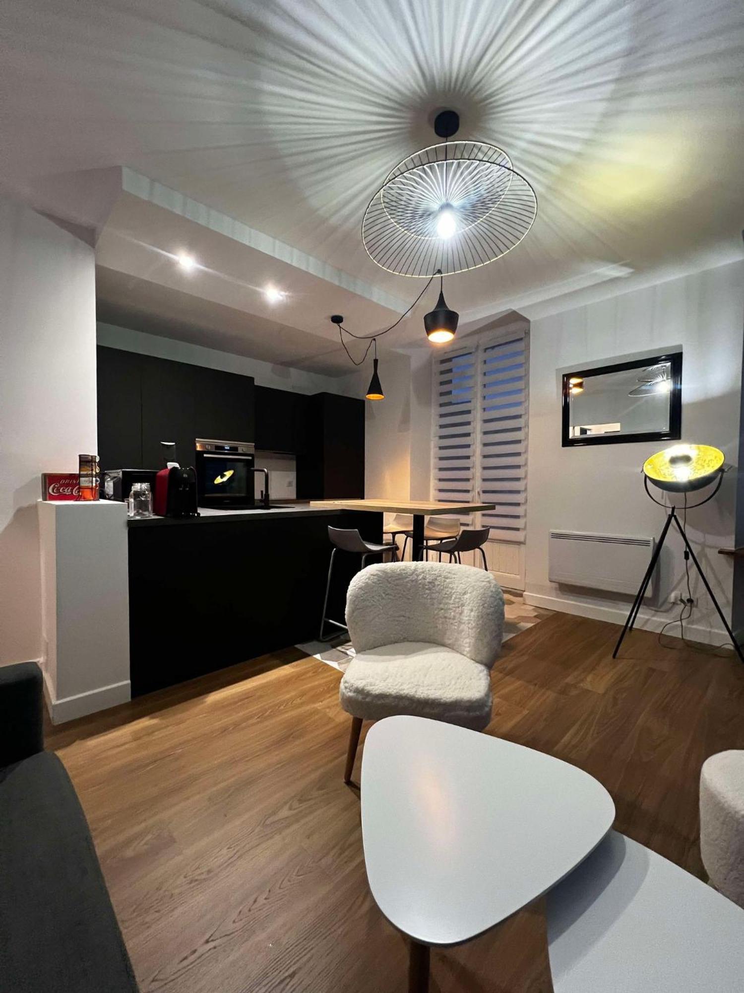 Appartement Le Flamboyant - Wifi - Central - Cosy Aix-les-Bains Dış mekan fotoğraf